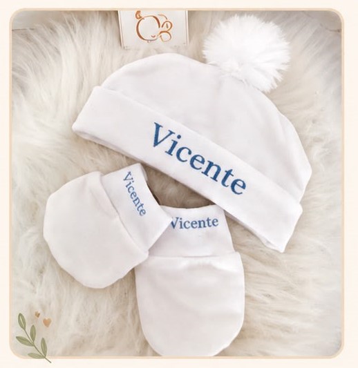 Touca em Plush Premium com Elastano